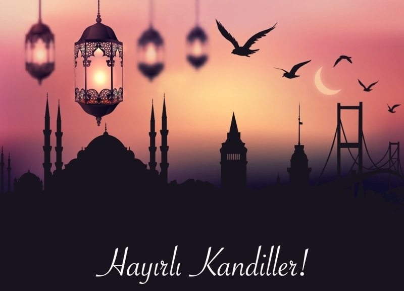 <p>Gül sevginin tacıdır, her bahar bir gül taçlanır. O gül ki Muhammet'i hatırlatır. Onu hatırlayana gül koklatır. Gül kokulu sevgi dolu nice kandillere...</p>