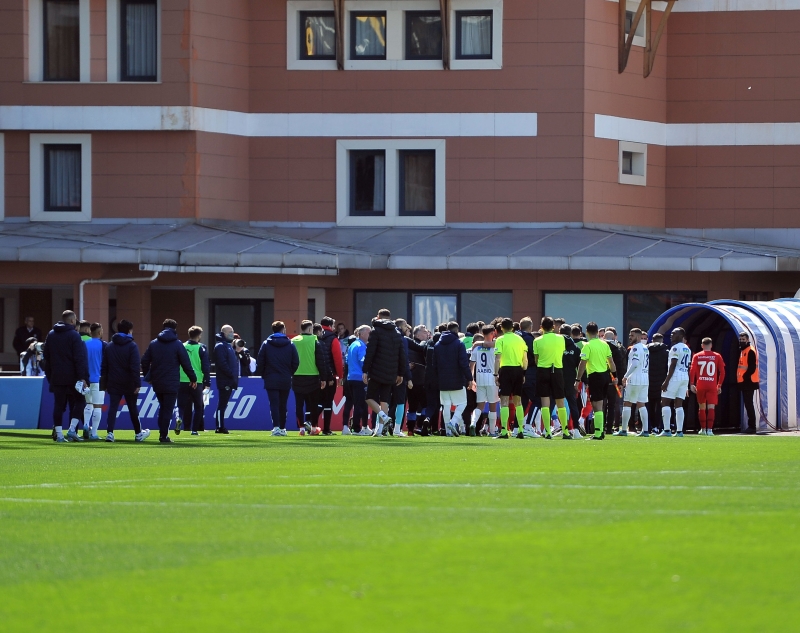 <p>te Kasmpaa - Gaziantep FK mandan kareler...</p>