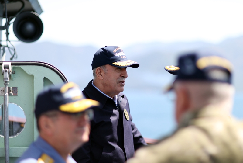 <p>Maynn imhasnn ardndan bir adadaki hedefleri imha etmek zere SAT harekat dzenlendi. </p>