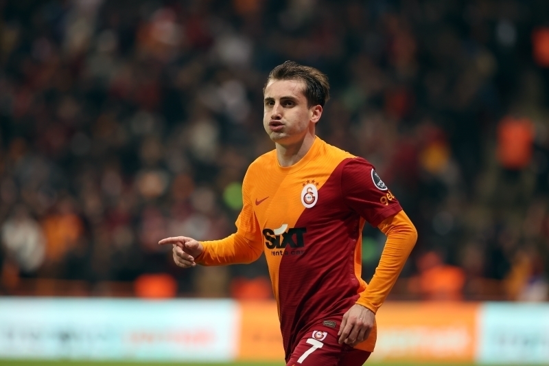 <p>Galatasaray'ın parlayan yıldızı Kerem Aktürkoğlu da ayrılmak isteyen isimler arasında yer alıyor.</p>