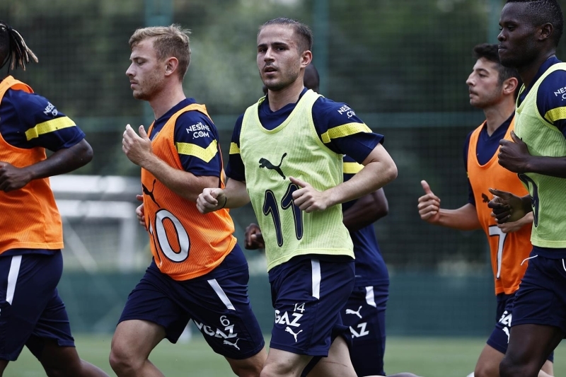 <p>Sarı lacivertli yönetimin ciddi teklif gelmesi durumunda satmayı düşündüğü 3 isim ise şöyle:</p>