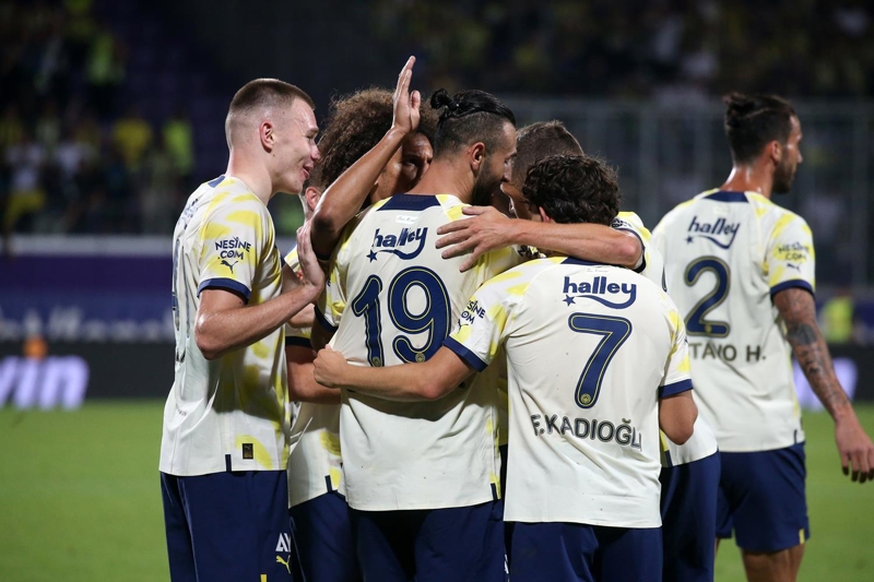 <p>Karlama ncesinde sz konusu ligde 72 maa kan sar-lacivertliler, rakip fileleri 99 kez havalandrmt.</p>