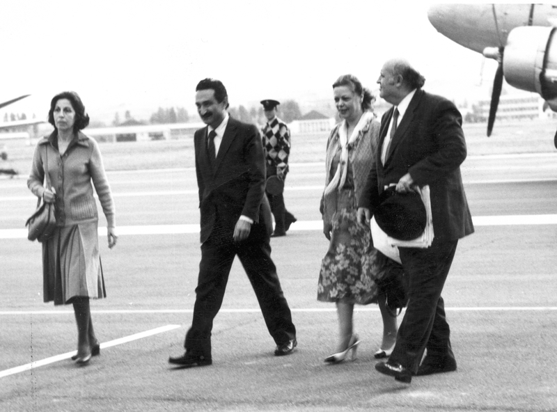 <p><strong>- �DAMLAR BA�LADI</strong></p><p>Antidemokratik uygulamalar�na her g�n yenisini ekleyen darbeciler, ac�s� y�llarca haf�zalardan silinmeyecek idam kararlar�na da imza att�.<br><br></p><p>Takvimler 9 Ekim 1980'i g�sterdi�inde sol g�r��l� Necdet Adal� ile �lk�c� Mustafa Pehlivano�lu idam edildi.</p>