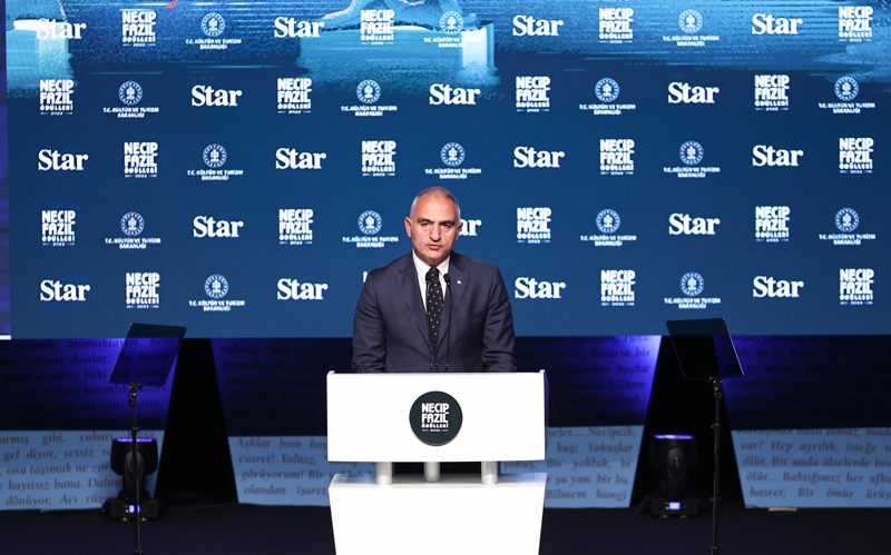 <p>Kltr ve Turizm Bakan Mehmet Nuri Ersoy, Star Gazetesinin dzenledii 'Necip Fazl dlleri 2022' treninde aklamalarda bulundu.</p>