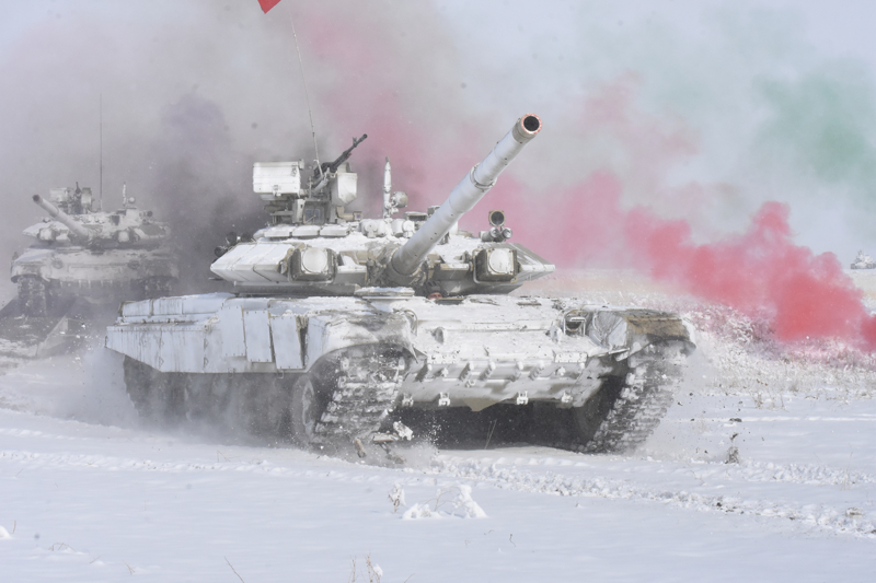 <p>Tanklar taarruz provas icra ederken manevra mermisi de kullanld.</p>