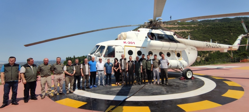 <p><b>'AKRABALARIM OLSA ANCAK BU KADAR BAKARDI'</b><br></p><p>Kaza sonrası hiç beklemediği bir ilgi ve alakayla karşı karşıya kaldığını ifade eden Ilia Ivaschenko ise Denizli Orman Bölge Müdürlüğü personelinin kendisini hiç yalnız bırakmadığını ve PAÜ hekimlerinin de tedavisi için ellerinden gelenin fazlasını yaptığını söyledi. </p>