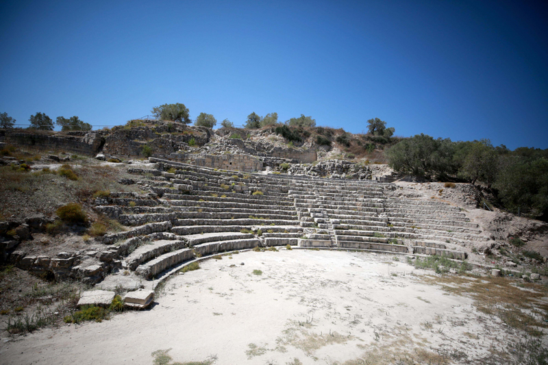 <p>Belediye Ba�kan�, 'Beldedeki tarihi eserlerin yakla��k y�zde 90'� hen�z ke�fedilmemi� durumda. Kaz�l�p ortaya ��kar�lmalar�, �ok fazla imkan ve �al��ma gerektiriyor.' dedi.</p>