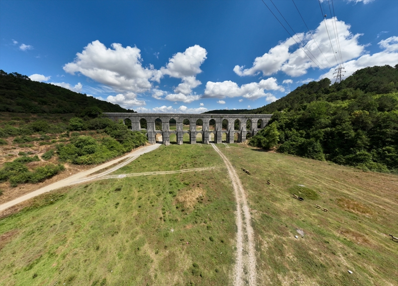 <p>Sazl�dere Baraj�'nda ise ge�en y�l 15 A�ustos'ta y�zde 54,05 olan doluluk, bug�n itibariyle 17,4 oldu.</p><p>Terkos Baraj�'nda su doluluk oran� bug�n itibar�yla y�zde 19,78 olurken ge�en y�l ayn� d�nemdeki oran y�zde 59,06 olarak kay�tlara ge�mi�ti.</p>