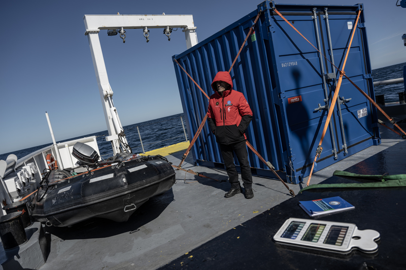 <p>- 'Arktik b�lgede g�ne� ve ���k �artlar�na g�re verimlili�i �l��lecek'</p><p>Meteoroloji Genel M�d�rl���nden Elektronik M�hendisi �etin Bi�er de Kuzey Kutbu'nda ilk kez bu y�l �al��ma ba�latt�klar� aktararak, seferin ger�ekle�tirildi�i b�lgede hareket edecek gemiye deniz meteoroloji g�zlem istasyonu kurduklar�n� ve meteorolojik verileri elde ettiklerini kaydetti.</p>