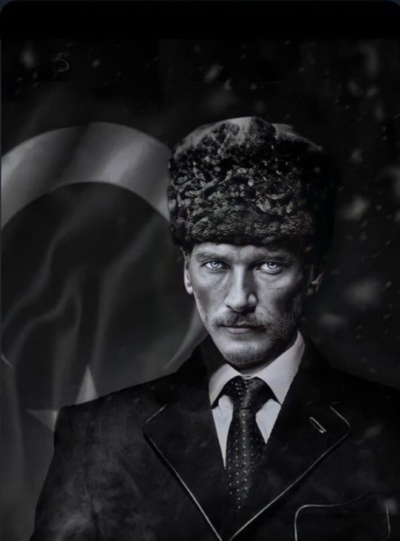 <p>stiklal mcadelemizin btn kahramanlarn, kanlaryla canlaryla bu topraklar vatan yapan ve lkemizin milletiyle blnmez btnl iin canlarn seve seve feda eden aziz ehitlerimizi ve kahraman gazilerimizi rahmet ve minnetle anyor, 30 Austos Zafer Bayram'n kutluyorum.</p>