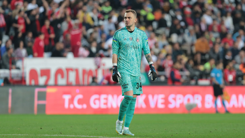 <p>MERT GNOK</p><p>Bir nceki takm: Baakehir</p><p>Transfer olduu takm: Beikta</p><p>Bonservis: 1. 3 milyon euro</p>