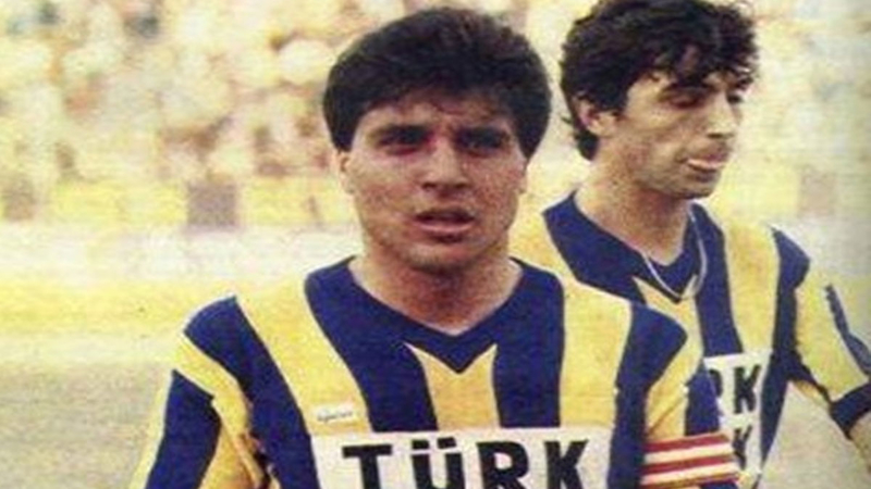 <p>Müjdat Yetkiner</p><p>Takımı: Fenerbahçe</p><p>1979-1995</p>