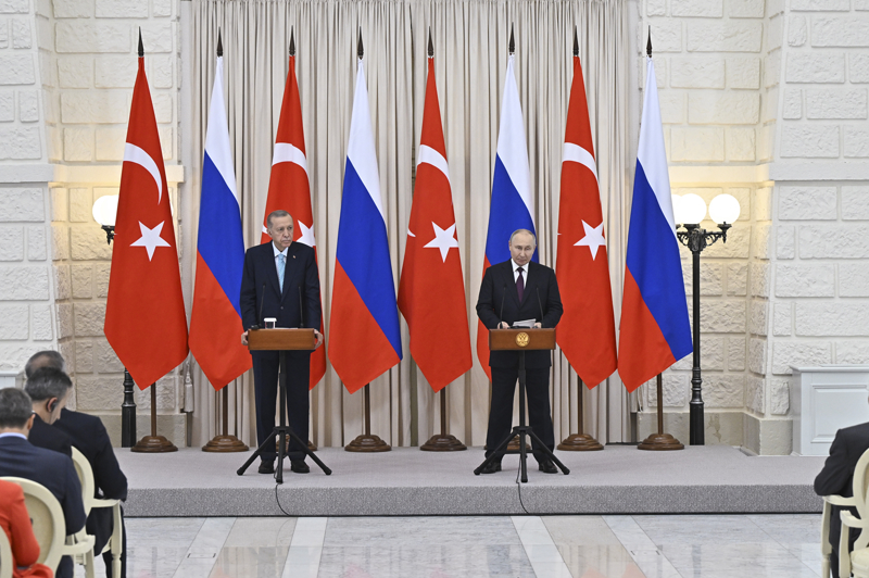 <p>Toplantda yeni bir tahl anlamas iin giriimlerin devam etmesi ve Bat dnyasnn Rusya'nn taleplerini karlamas gerektii dile getirildi.</p>