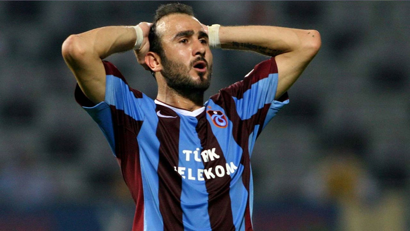 <p>Gkhan nal</p><p>Transfer Olduu Yl: 2008</p><p>Geldii Takm: Kayserispor</p><p>Bonservis Bedeli: 6. 2 milyon euro</p>