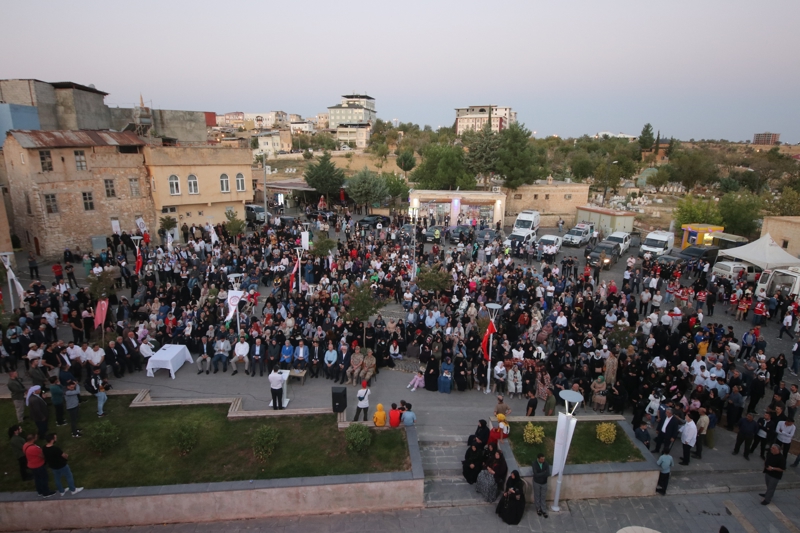<p>Şaduman Çebi de aslen Trabzonlu olduğunu ve arkadaşlarıyla hadise için İstanbul'dan geldiğini belirtti.</p>