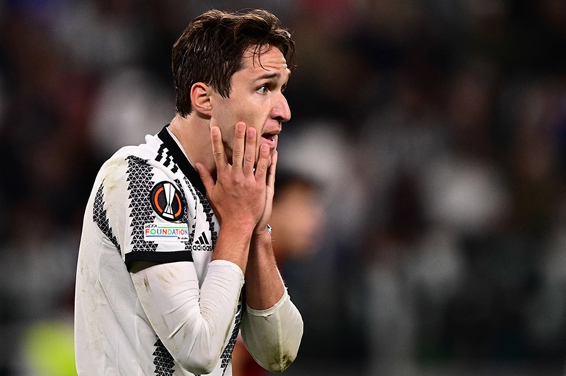 <p>5. Federico Chiesa</p><p>Mevki: Sol Kanat</p><p>Takımı: Juventus</p><p>Güncel Piyasa Değeri: 40 milyon euro</p><p>Fark: -20 milyon euro</p>