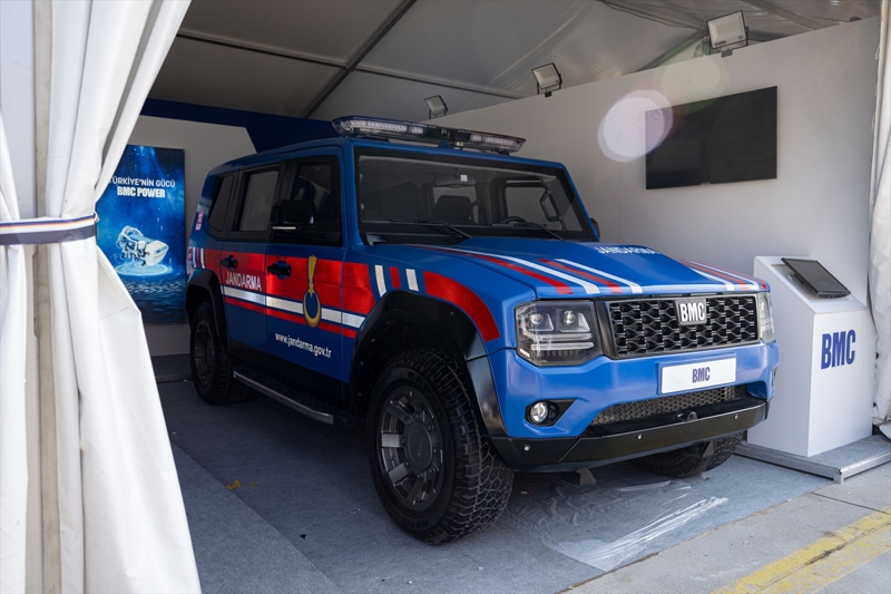 <p>TULGA SUV, 4 silindirli dizel motordan ald��� 250 beygir g��le saatte 130 kilometre h�za ula�abiliyor.</p>