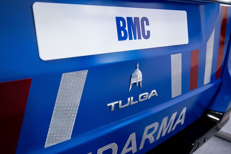<p>BMC, Cumhurba�kanl��� Savunma Sanayii Ba�kanl��� koordinasyonunda ��i�leri Bakanl��� b�nyesinde i� g�venlik g�revlerinde kullan�lmak �zere 300 TULGA Balistik Korumal� Devriye M�dahale Arac� �retecek.</p>