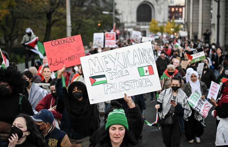 <p>Mazlum Gazze halkna yaplan insanlk sularna tepki gsterildi.</p>