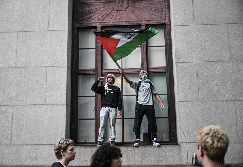 <p>Gazze'de yaanan byk insanlk trajedisi iin gsteri boyunca tepki eylemleri yapld.</p>