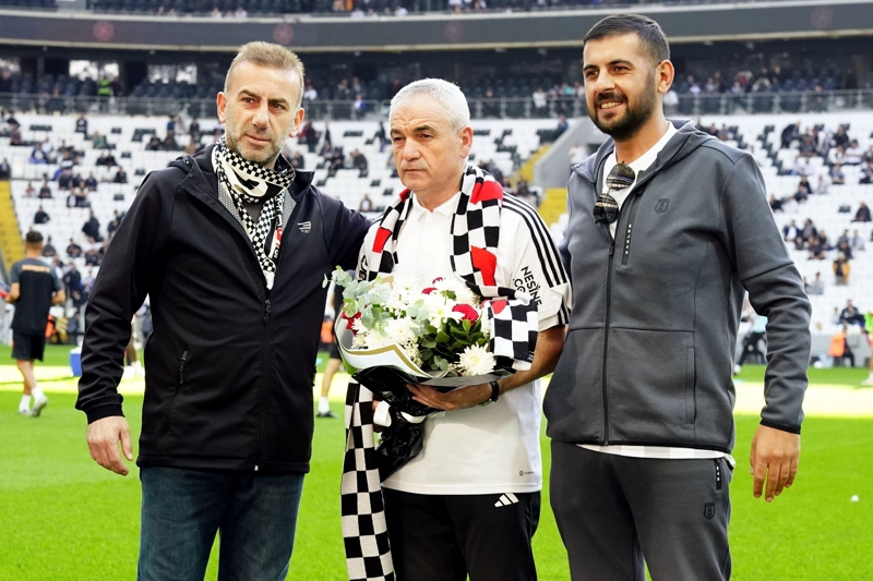 <p><b>'BURADA TEK HEDEF AMPYONLUK'</b></p><p><b><br></b></p><p>'imiz zor ama hibir zaman kamadm. Beikta benim iin ayr. Burada tek hedef ampiyonluk olur.'</p>