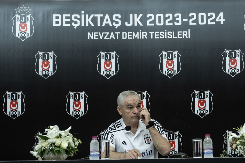 <p><b>'ERKEN GELSEYDM DAHA Y OLURDU'</b></p><p><b><br></b></p><p>'Daha erken gelseydim biraz daha iyi olabilirdi. Evde oturuyordum, bakan arad ve durumu anlatt. Paray sordu, ne istiyorsanz onu yapn dedim.'</p>