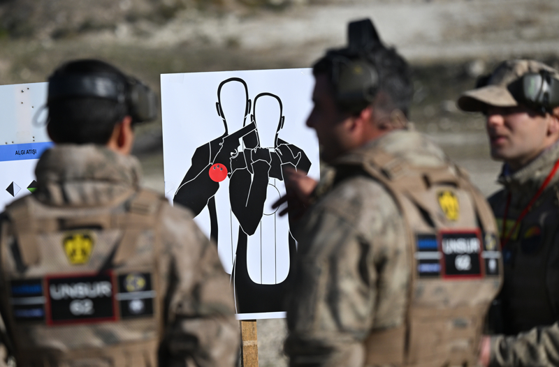 <p>Yarmay Cumhurbakanl, Milli stihbarat Tekilat, Deniz ve Hava Kuvvetleri Komutanl ile Jandarma Genel Komutanlndan 25 gzlemci takip etti.</p>