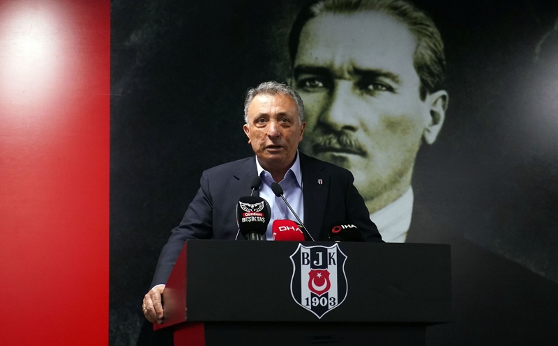 <p><b>'FİKRET ORMAN İLE HESAPLAŞACAĞIM'</b></p><p><br></p><p>'Fikret Orman ile Beşiktaş başkanlığım bittikten sonra hesaplaşacağımı söylemiştim. Zamanı geldi.'</p>