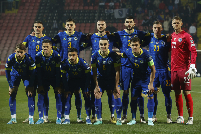 <p>ampiyona vizesi alan takmlarn en yals konumundaysa 28,44'lk ortalamayla Slovakya yer alyor.11 takmda ya ortalamas 26'larda</p>