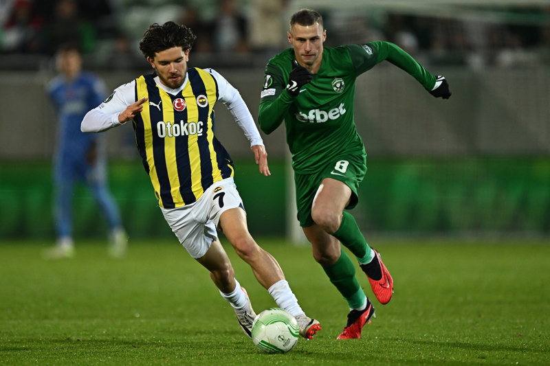 <p><b>17 MLYON €'YU GZDEN IKARDILAR</b></p><p>izme basn dn, Inter'in milli yldz iin 17 milyon euroyu gzden kardn yazd.</p>