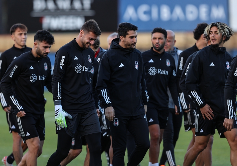 <p><b>SAMSUN'U SON 5 MATA YEND</b></p><p>Samsunspor'a rakip olduu son be Sper Lig man kazanan Rza almbay, bu galibiyetlerin ikisini Beikta' altrd dnemde ald (Mays-Ekim 2005).</p>