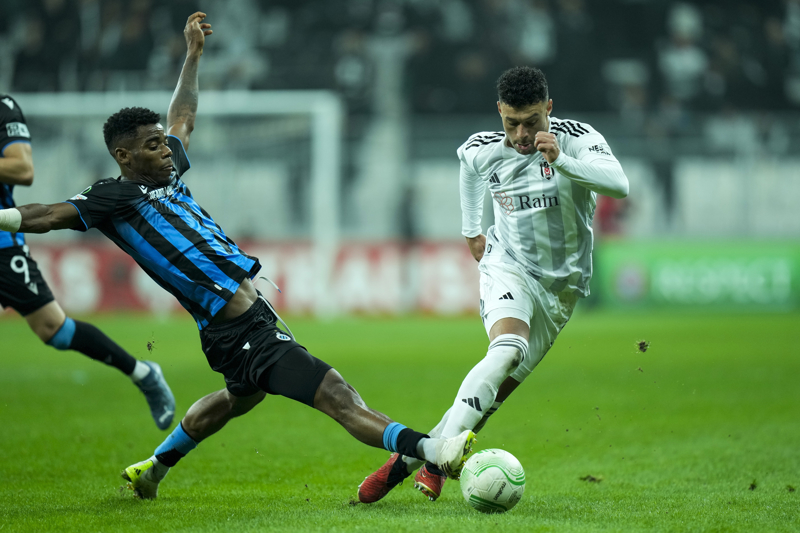 <p><b>BEŞİKTAŞ PERFORMANSI</b></p><p><b><br></b></p><p>Beşiktaş forması altında şu ana kadar 19 maçta süre alan Alex-Oxlade-Chamberlain, 3 gol attı ve 1 asist yaptı.</p>