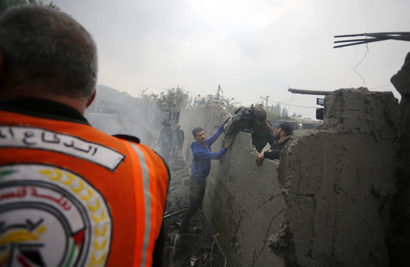 <p>Açıklamada, kış mevsiminin başlaması ve gelen soğuklarla, çeşitli salgınların da artmaya başladığının altı çizildi.</p>