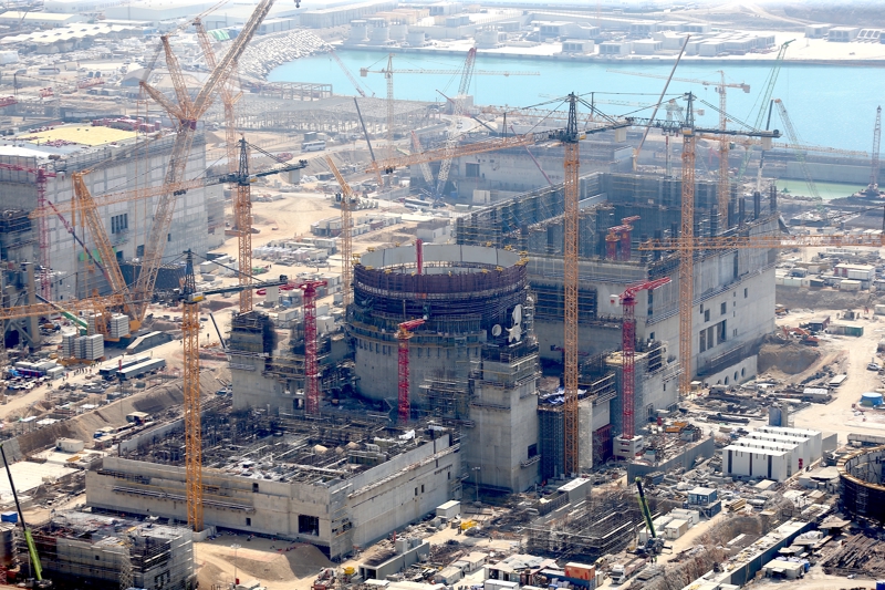 <p>Zoteeva, NDK uzmanları dahil, iznin alınmasında emeği geçen tüm çalışanlara teşekkür ettiğini belirterek, 'Akkuyu NGS'nin ilk ünitesinin devreye alınmasına izin verilmesiyle projenin gelişiminde yeni, önemli ve daha da sorumluluk gerektiren bir aşamaya giriyoruz.' ifadesini kullandı.</p>