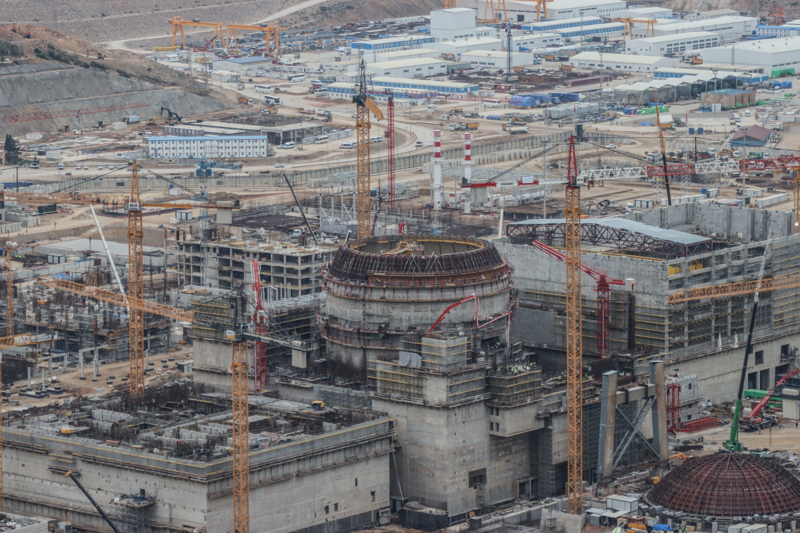 <p>Rosatom Kalkınma ve Uluslararası İş Geliştirmeden Sorumlu Genel Müdür Birinci Yardımcısı Kirill Komarov da bu yılın proje açısından çok önemli olduğunu vurguladı.</p>