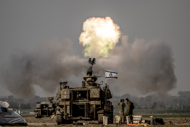 <p>Gazze'de silah zoruyla abluka altında yerinden edilen 1,9 milyon Filistinli; barınma, gıda, temiz su, ilaç ve sağlık hizmetlerinden yoksun şekilde yaşam mücadelesi veriyor.</p>