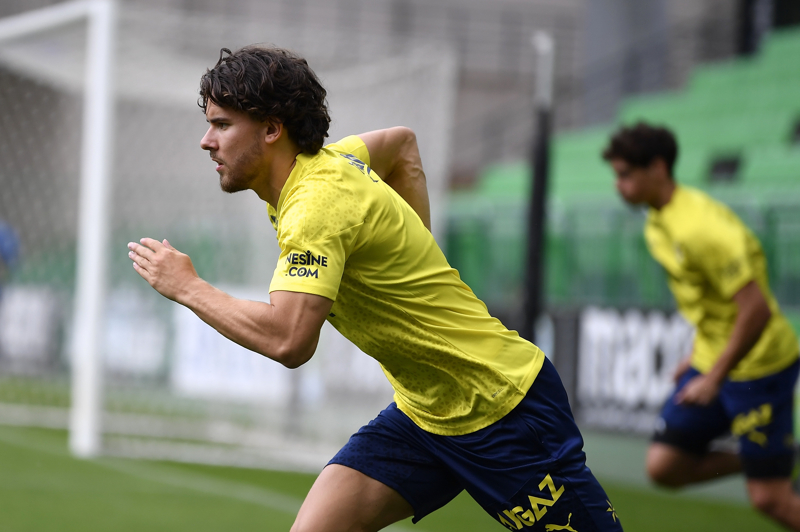 <p><b>ADI GEEN TAKIMLAR</b></p><p>Baarl futbolcunun ad daha nce Napoli ile anlrken, son dnemde Ferdi iin ad geen takm says da bir hayli artt; Ajax, Arsenal, Inter, Borussia Dortmund ve Bayern Mnih.</p>