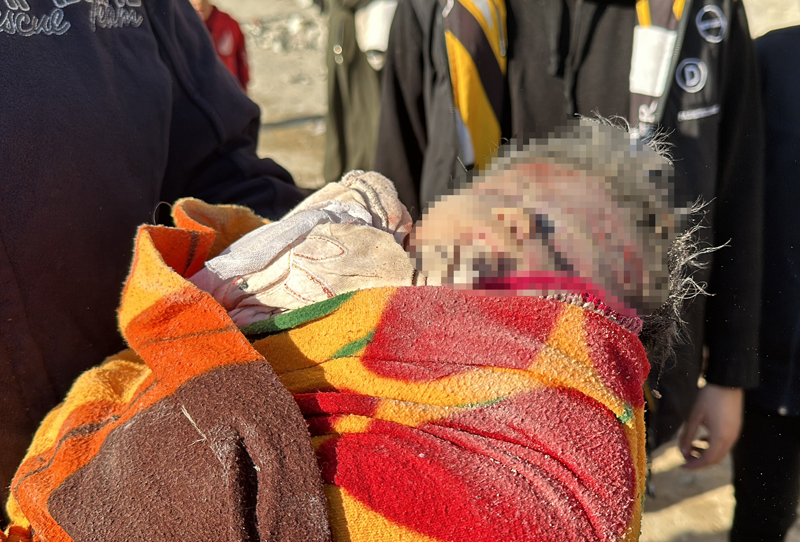 <p>Gazze'de silah zoruyla abluka altında yerinden edilen 1,9 milyon Filistinli, barınma, gıda, temiz su, ilaç ve sağlık hizmetlerinden yoksun şekilde yaşam mücadelesi veriyor.</p>