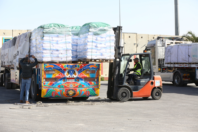 <p>Tetro, srail ordusunun blgede silahl Hamas unsurlar grd iin buraya saldr dzenlediini savundu.</p>