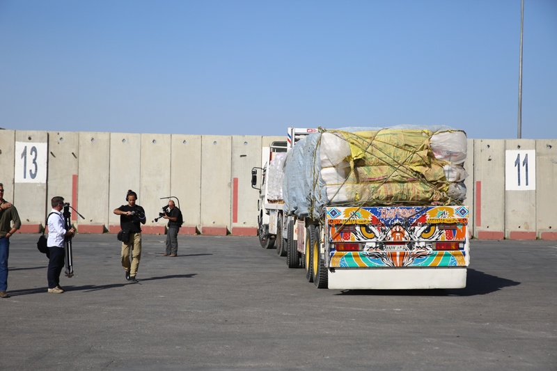 <p>Buna karn, uluslararas yardm kuruluu Oxfam, BM Dnya Gda Program'nn Gazze'deki alk oranlarna ilikin paylat verilere tepki gstererek, Gazze halknn yaklak yzde 25'inin deil, nfusun yzde 90'ndan fazlasnn ar alk ektiini aklamt.</p>