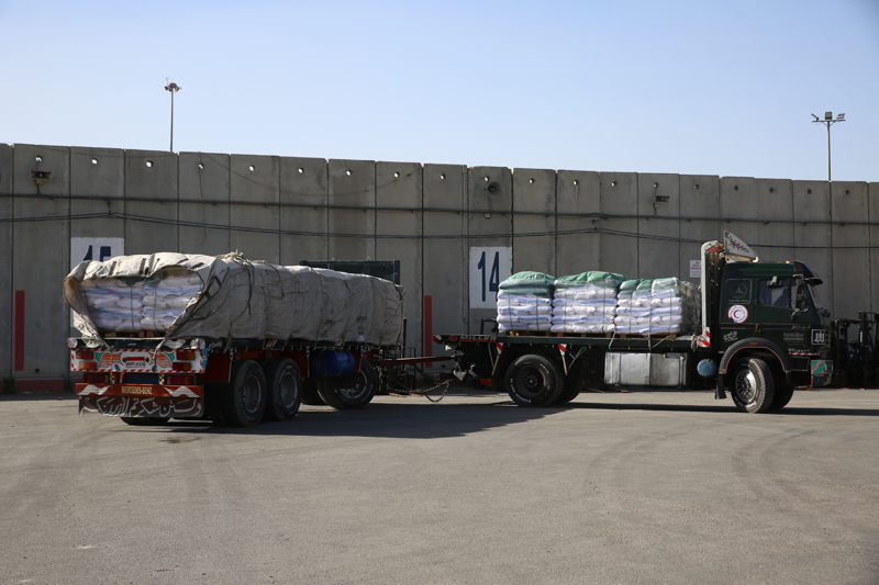 <p>BM ats altndaki ok sayda kurum da srail ordusunun saldrlar, yakt eksiklii ve blgedeki atmalar nedeniyle insani yardmlarn datlamad uyars yapm ve bir an nce atekes salanmas arsnda bulunmutu.</p>