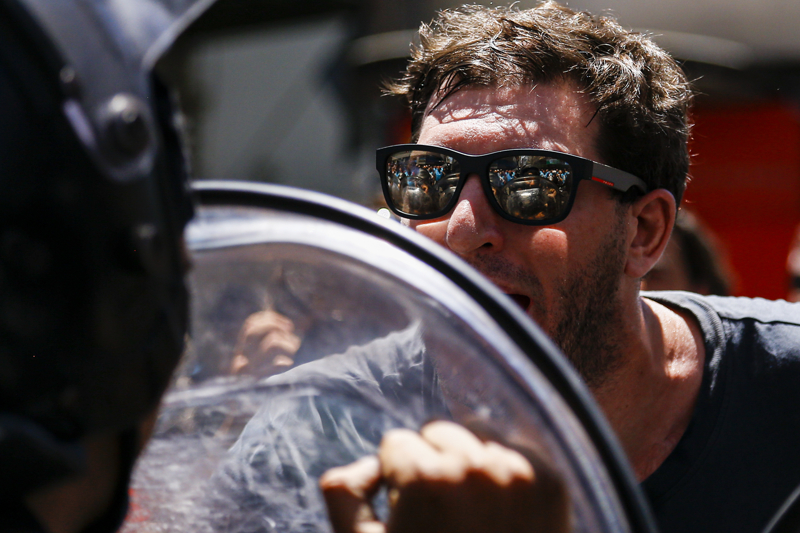 <p><b>MİLEİ, RADİKAL KARARLAR ALACAĞINI DUYURMUŞTU</b><br></p>