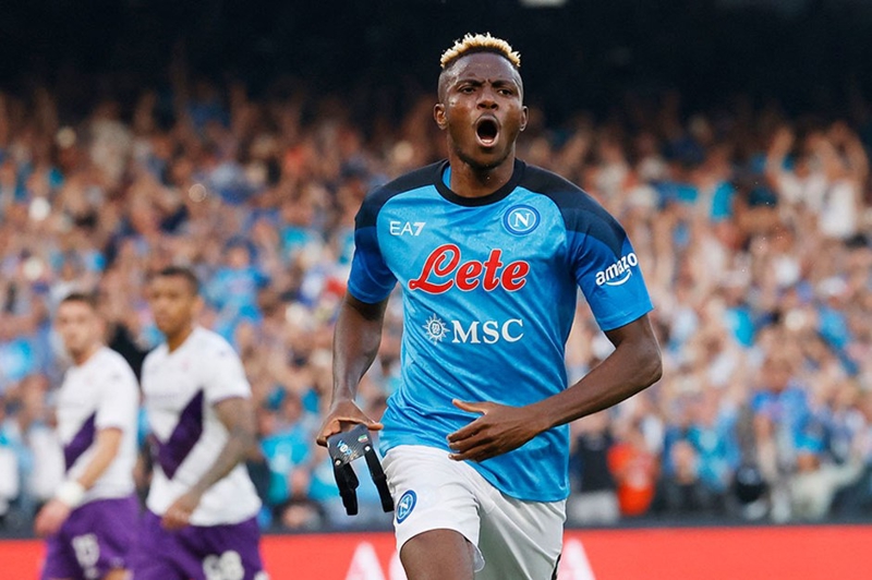 <p class='>9- VİCTOR OSİMHEN (NAPOLİ)</p><p class='>Piyasa değeri: 110 milyon euro</p>