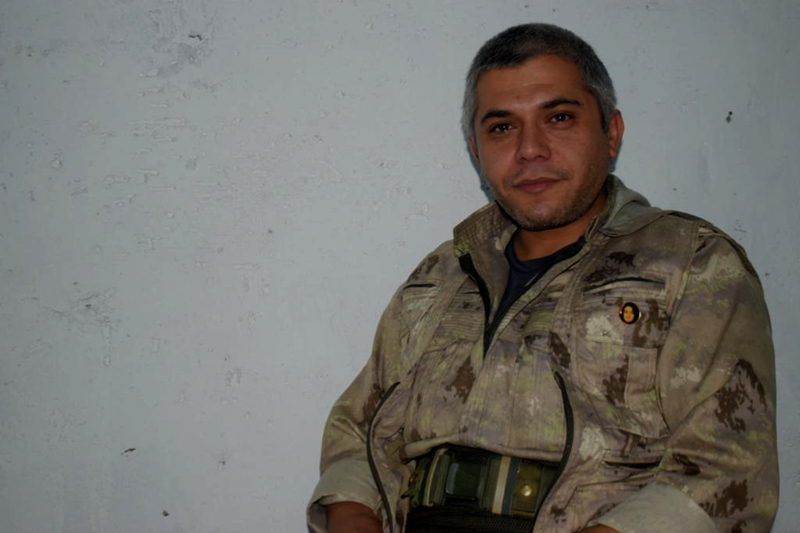 <p>Do�ruci'nin, S�leymaniye k�rsal�ndaki uyu�turucu ticareti faaliyetlerini organize etmesi ve denetlemesi i�in ter�r �rg�t� PKK taraf�ndan olarak �zel olarak g�revlendirdi�ini tespit eden M�T, d�zenledi�i operasyonla, Do�ruci'yi, S�leymaniye k�rsal�nda etkisiz hale getirildi.</p>