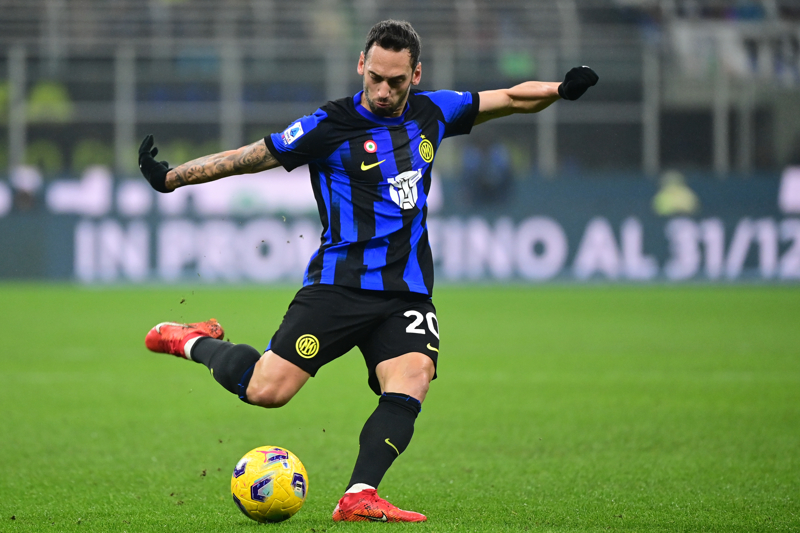 <p><b>'MILAN'A PARA İÇİN VEDA ETMEDİM'</b></p><p>Milan'a veda etmesiyle ilgili: 'Herkes para problemleri yüzünden ayrıldığımı düşünüyor ama para her zaman her şey demek değildir. Benim için en önemli şey kendimi önemli hissetmek</p>