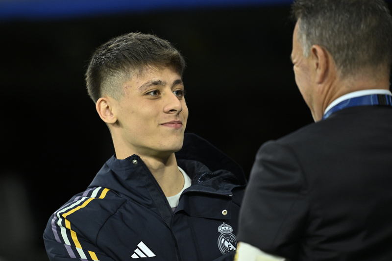 <p><b>20 MINUTOS: Tüm gözler üzerindeydi </b></p><p>'Karşılaşmada tüm gözler 160 gün sonra Real Madrid'de ilk maçına çıkan Arda Güler'in üzerindeydi.'</p>