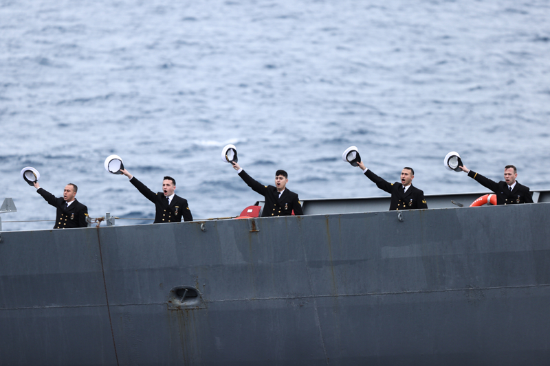 <p>Doğu Akdeniz'de icra edilen tatbikatın basın gününde TCG Salihreis Fırkateyni'nde Donanma Harekat Başkanı Tuğamiral Kaan Türkkan brifing verdi.</p>