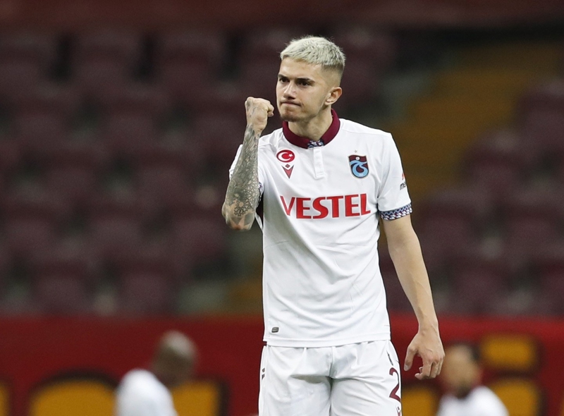 <p>6. Berat zdemir</p><p>Trabzonspor</p><p>Piyasa deeri: 5 milyon euro</p>