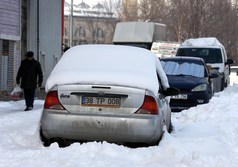 <p><b>YOĞUN SİS VE PUS OLUŞTU</b><br></p>