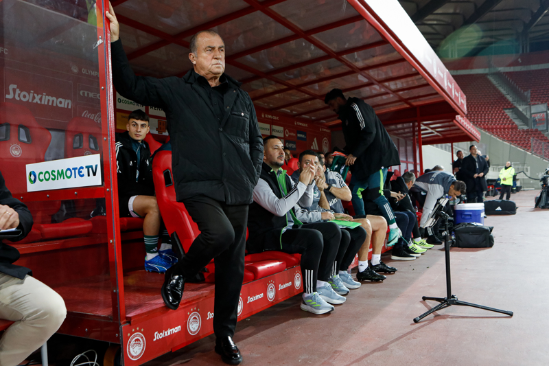 <p><b>'TÜRKİYE İÇİN GURUR'</b></p><p>İki milli futbolcu ile ilgili sözlerine devam eden Fatih Terim 'Hakan Çalhanoglu, teknik direktörlük kariyerimdeki evlatlarımdan biridir. Kenan Yıldız ise büyük bir yetenek. İki oyuncumuzun Inter ve Juventus arasındaki şampiyonluk mücadelesinde yer alması Türkiye için bir gurur kaynağı.' dedi.</p>